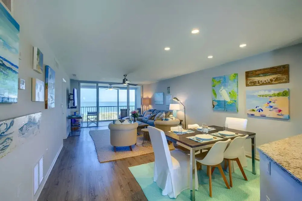 Bay Tree Beach Side