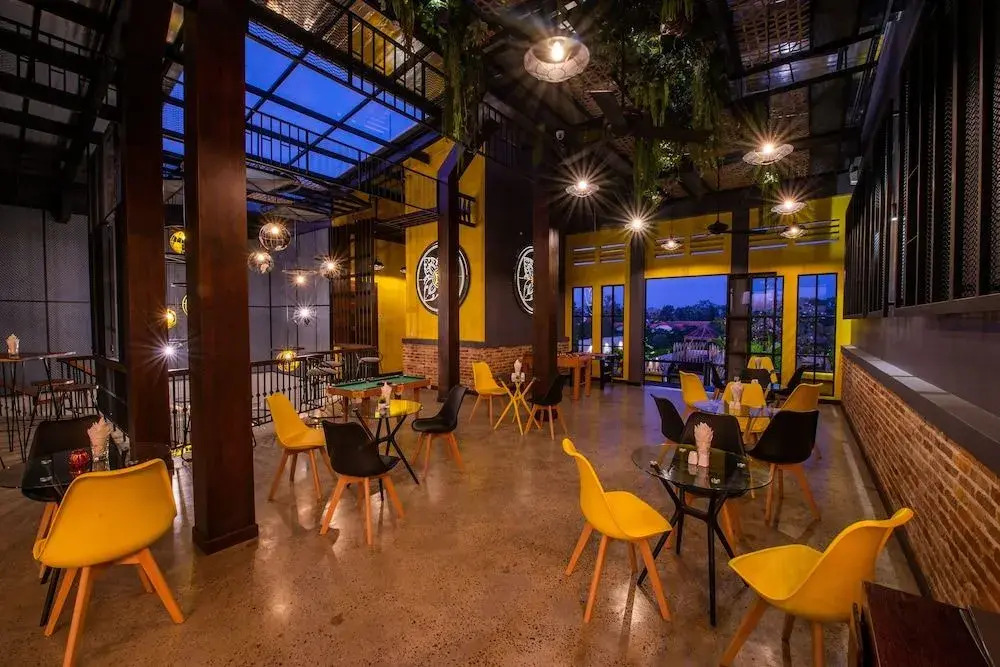 The Twizt Hotel