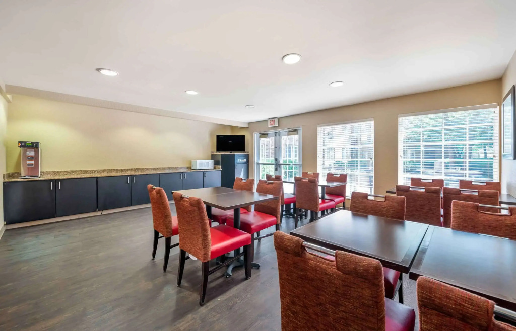 Extended Stay America Suites - Indianapolis - West 86th St