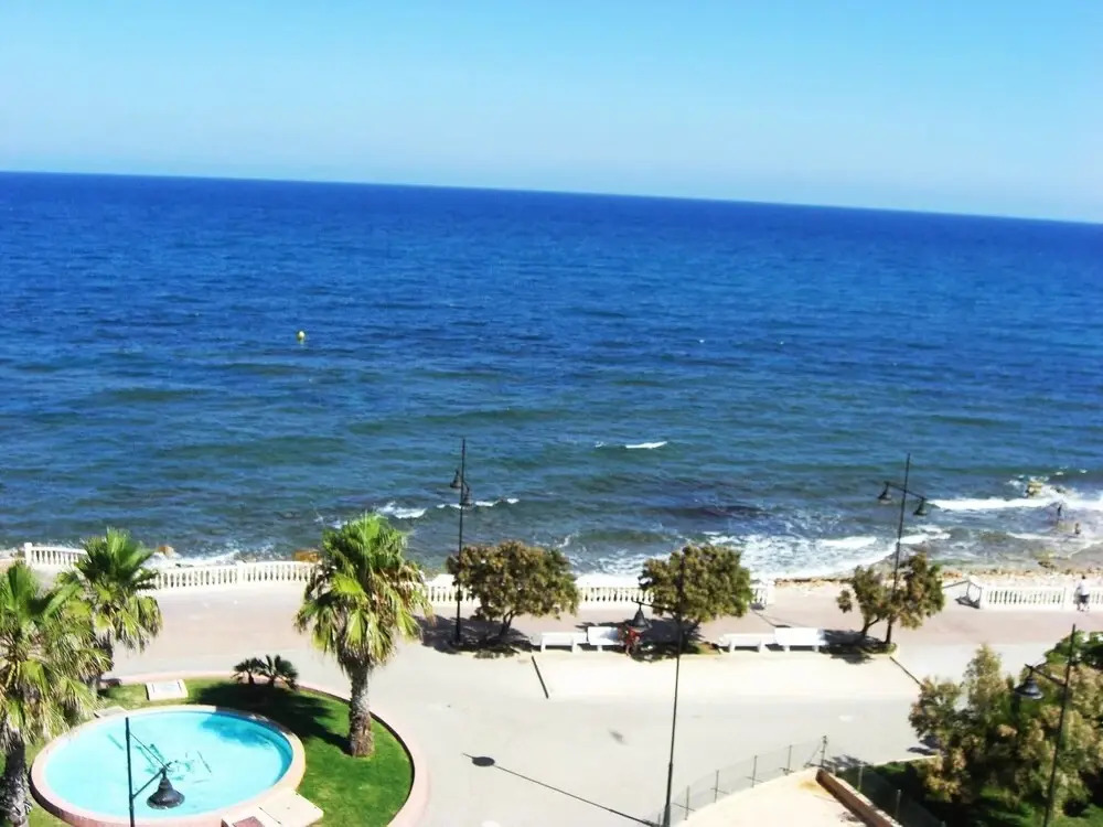 Penthouse front of the sea