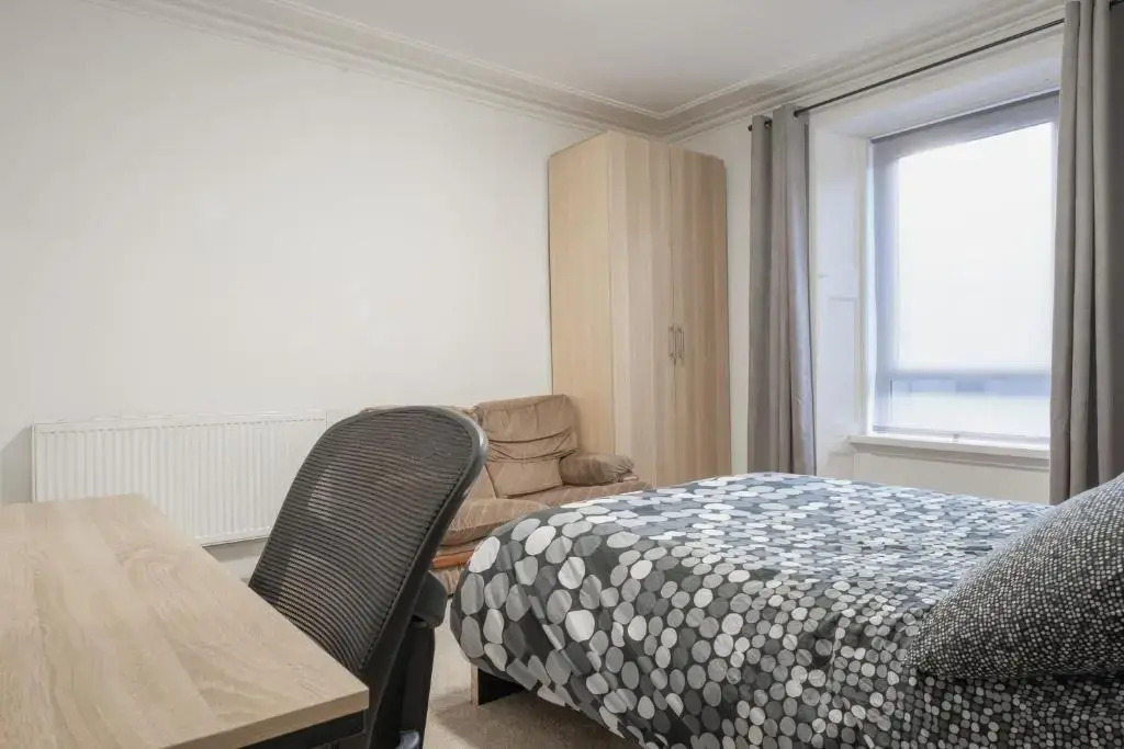 Hutch 2 Bed Apart