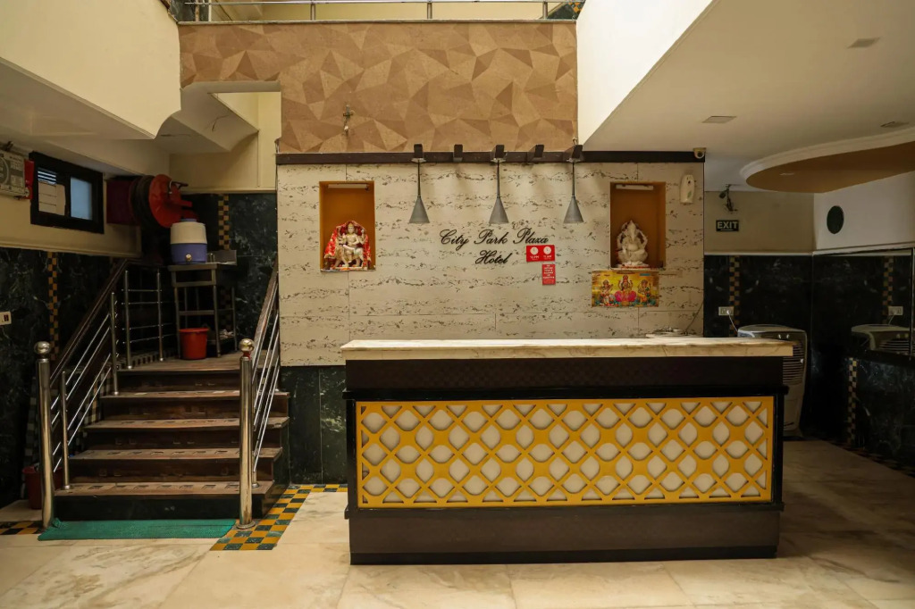 Oyo 1133 City Park Plaza