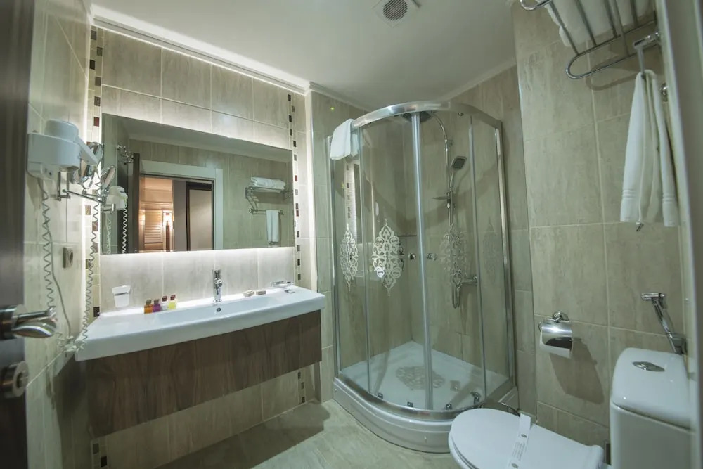 Jolnar Garden Hotel