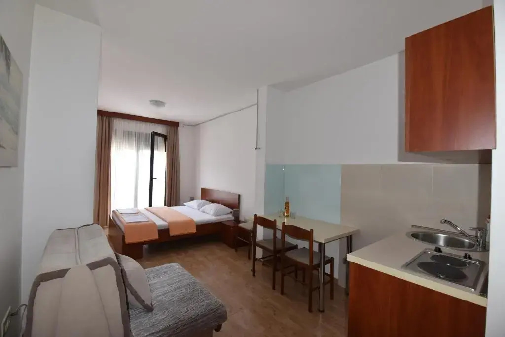 Studio Apartments 6 Palmi