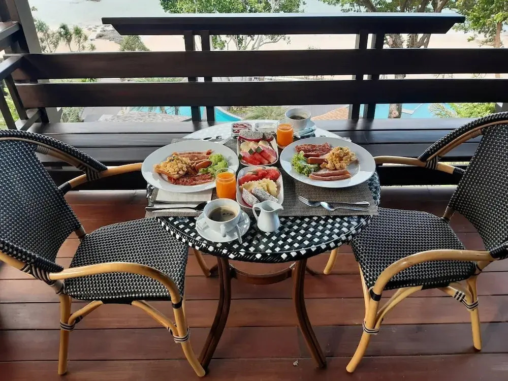 Nirvana Beach Resort, Koh Lanta SHA Extra Plus