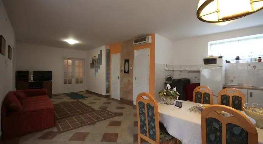 Csendes Apartman
