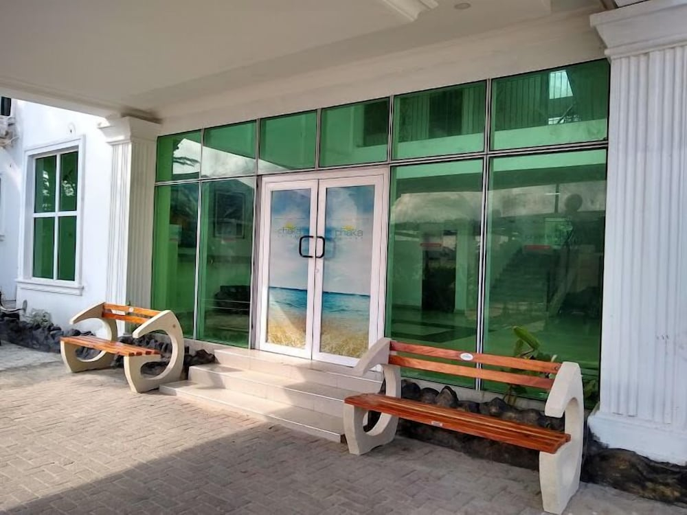 Chakaville Beach Resort