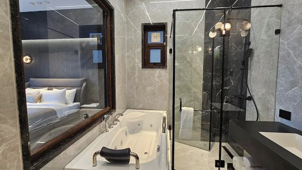Clarissa Resort Mukteshwar