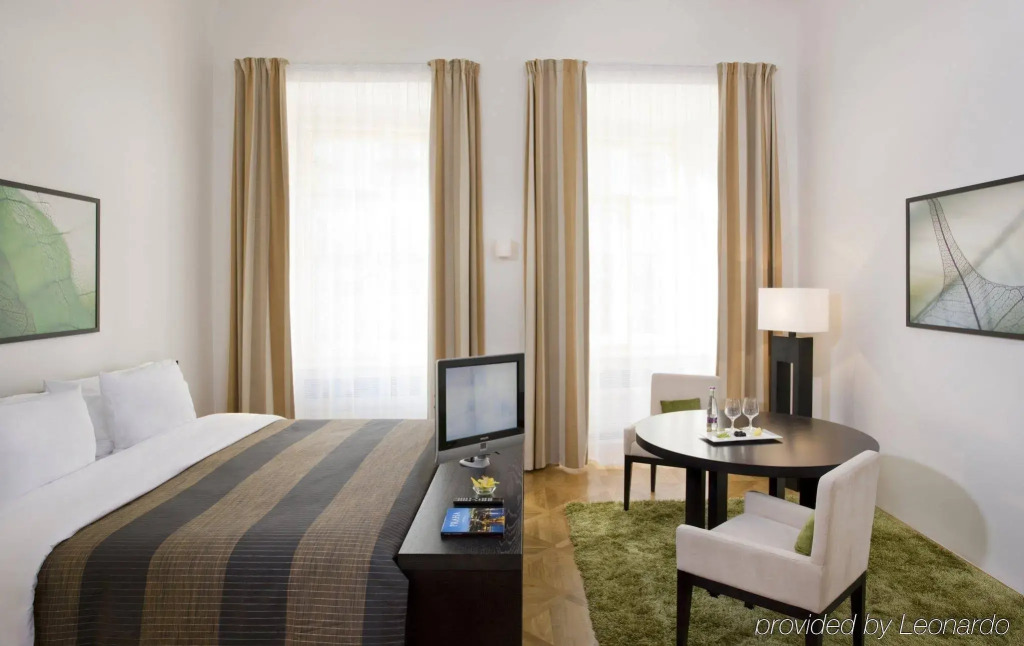 Golden Angel Suites by Adrez