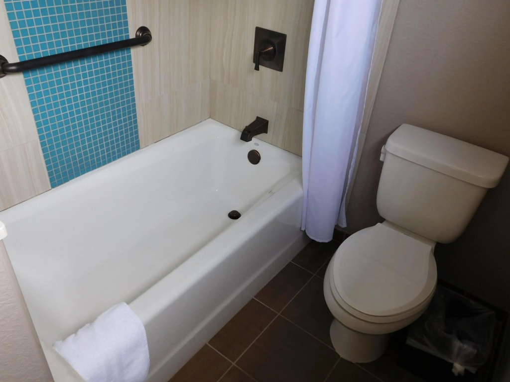 Wave Street Inn