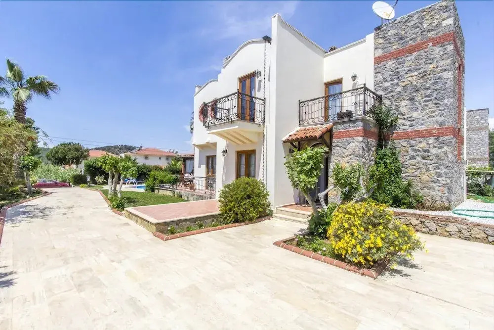 Villa Daisy by Villamnet