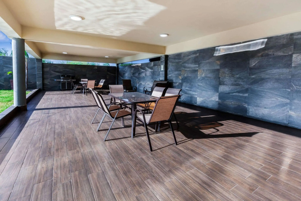 CHN Hotel Monterrey Aeropuerto, Trademark by Wyndham