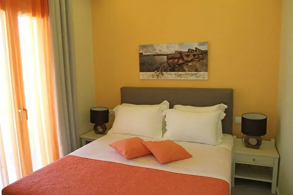 Effi Apartments