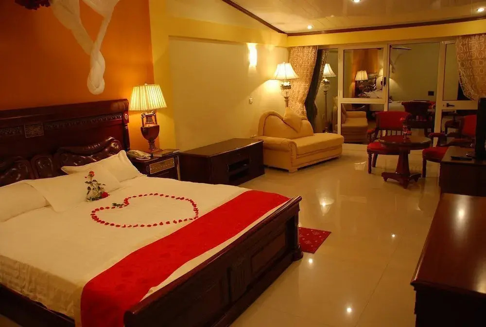 Lewi Resort and Spa