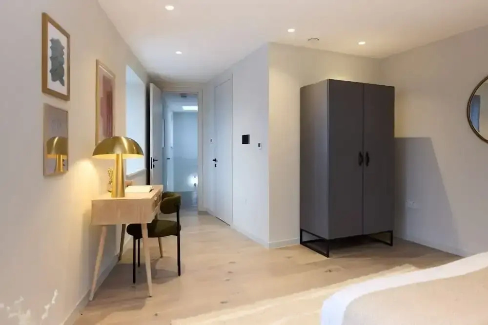 The Letchford Garden Mews - Elegant 2bdr House With Garden & Patio