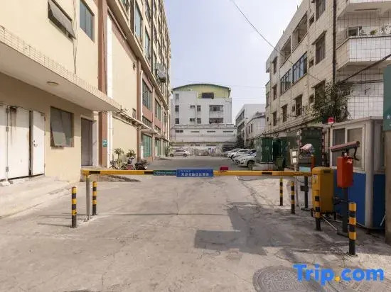 Yoyo Hotel (Zhongshan Bus Terminal)