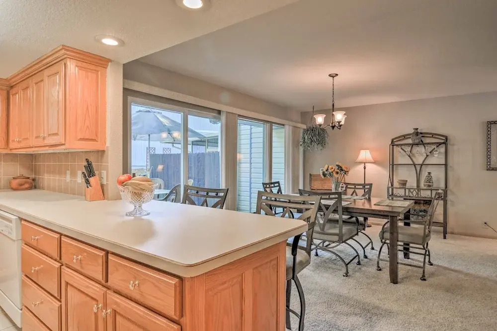 Lakefront Townhome w/ View in Hot Springs Village