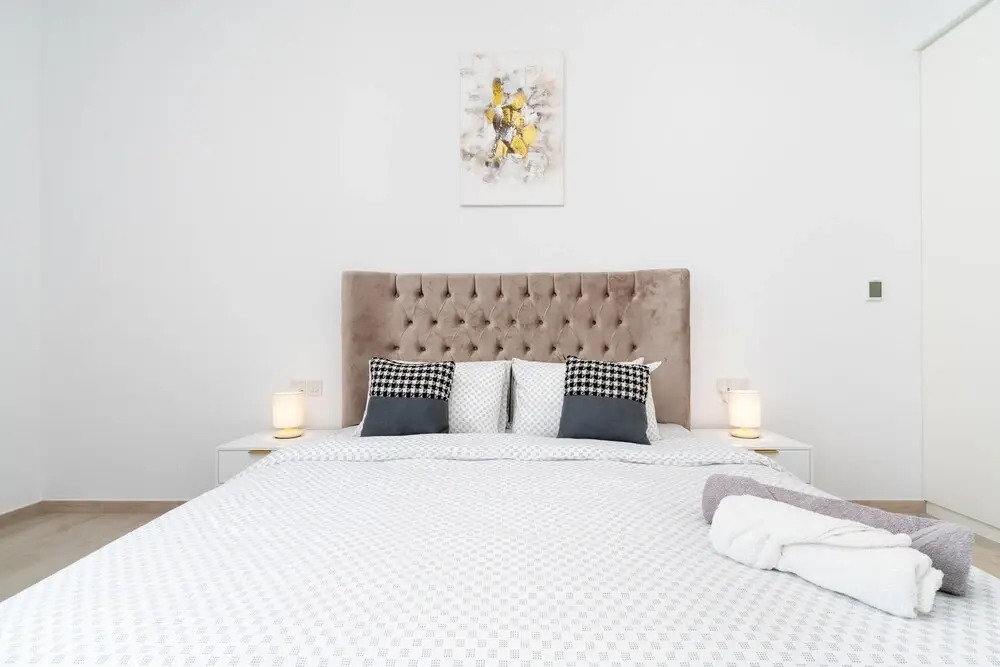SuperHost - Tranquil Cozy Apartment in the Heart of JVC