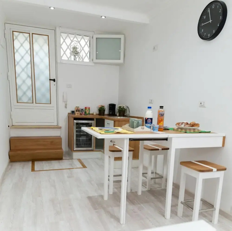 Canelli House