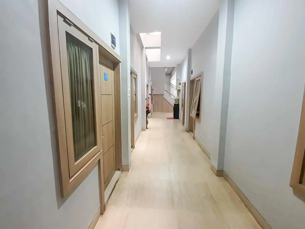 RedDoorz near Jalan Kolonel Haji Burlian Palembang