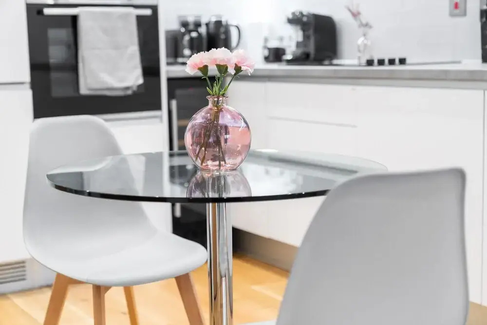 Deluxe 1 Bedroom Stylish Apartment - City Centre