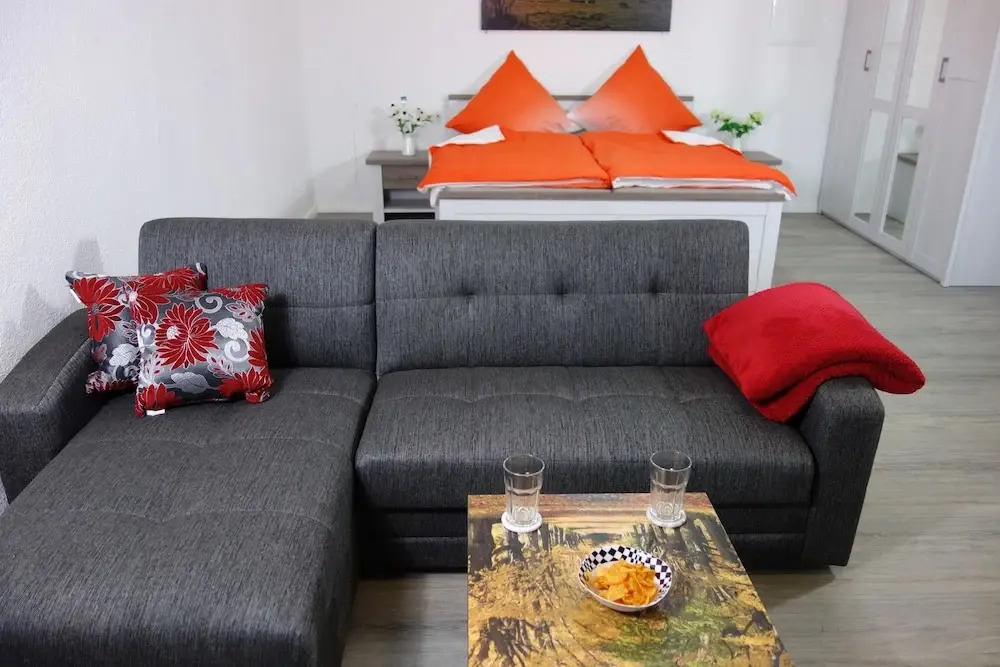 Race & Rest Apartments