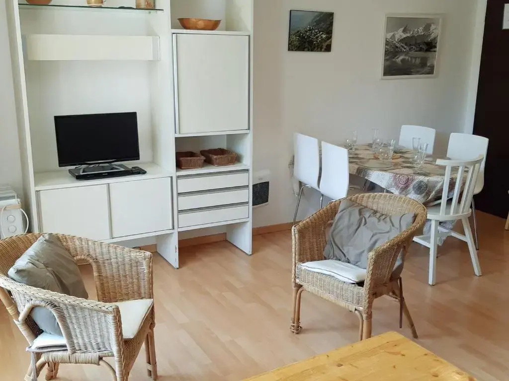 Appartement Les Deux Alpes, 1 pièce, 4 personnes - FR-1-516-51