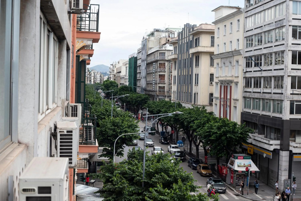 Filippos Welcome Stay Downtown Lux Apart Tsimiski Ladadika - Explore Center by foot - Close to Aristotelous square