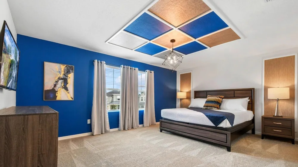 Fantastic 7BR Green View Pool Spa Loft Disney Area, Kissimmee