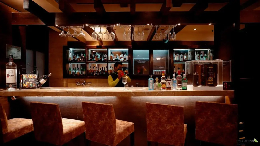 Leisure Inn Grand Chanakya
