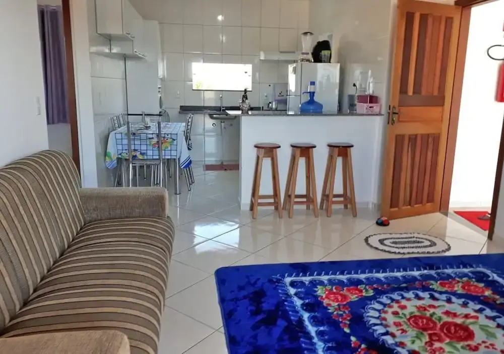 Apto de 2 quartos a 800m da praia de Taperapuan