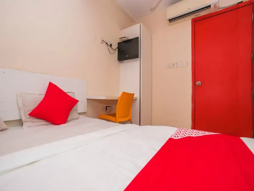 OYO 16568 Bhagini Residency