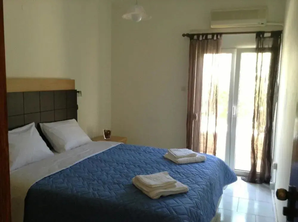 Hotel Maravelias