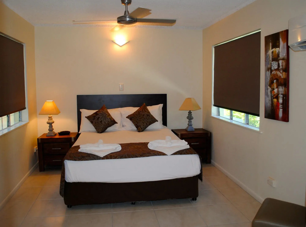 Seascape Holidays - Hibiscus