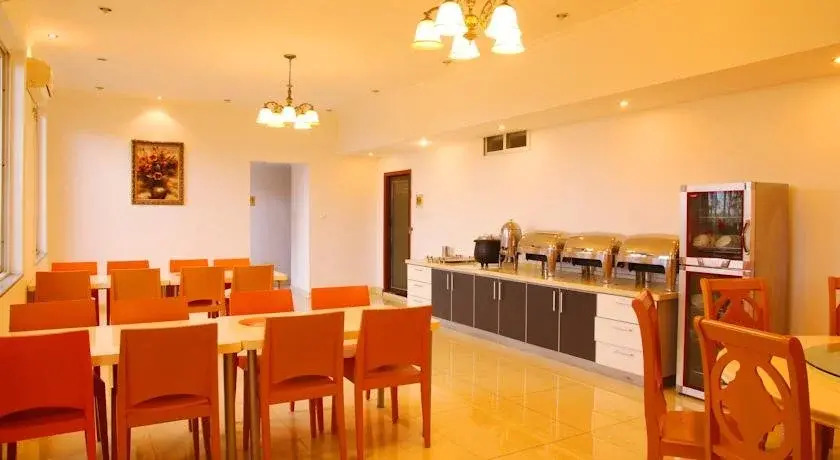Dujiangyan Spring Business Hotel