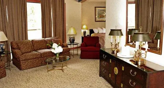 Yellowhammer Inn & Conference Center