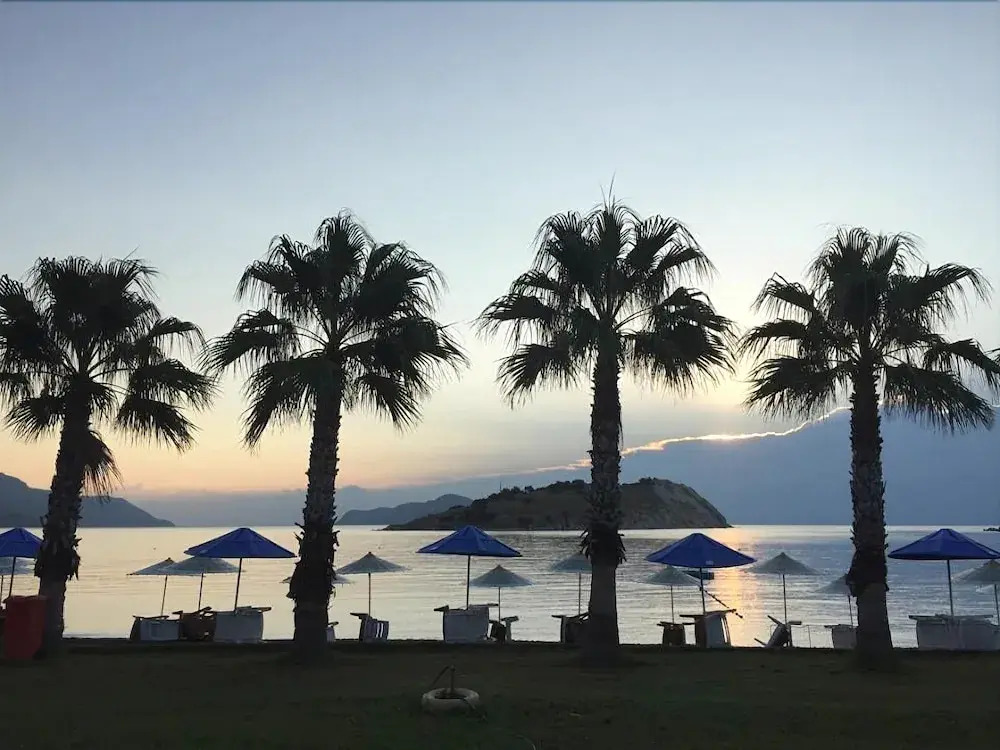 Mavi-Yesil Apart Hotel Tisan