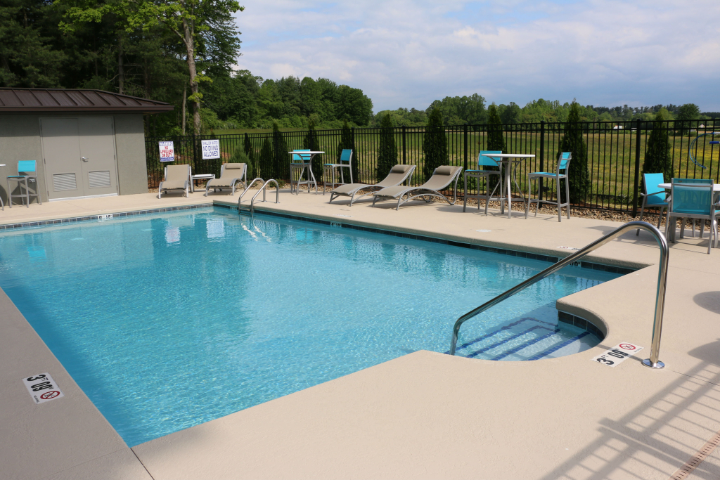 Holiday Inn Express & Suites - Hendersonville SE - Flat Rock by IHG