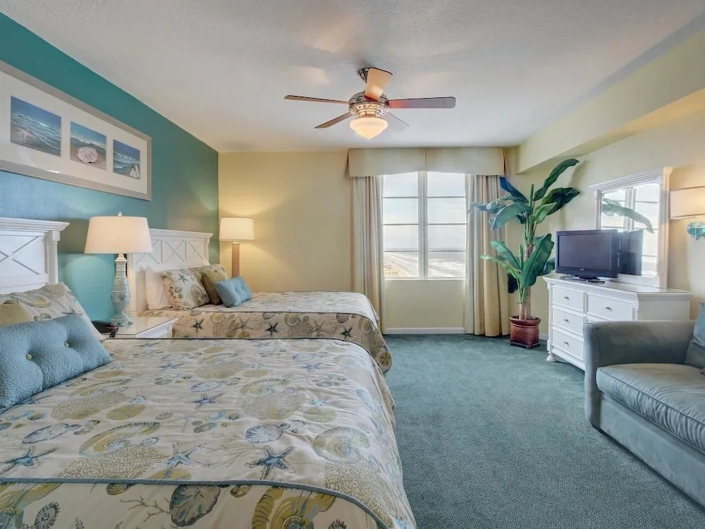 Ocean Walk 2430