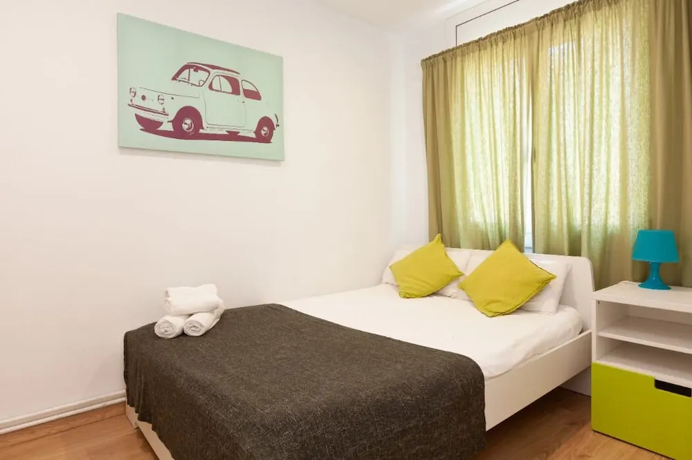 Centric Apartment Barna