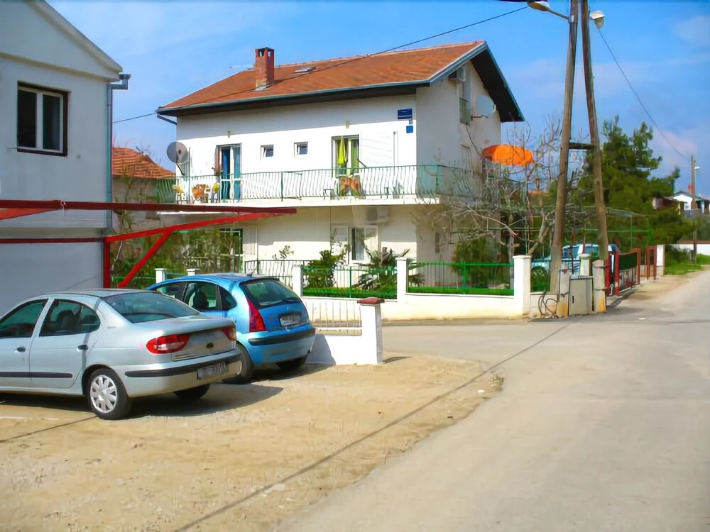 Apartment and Rooms Katica