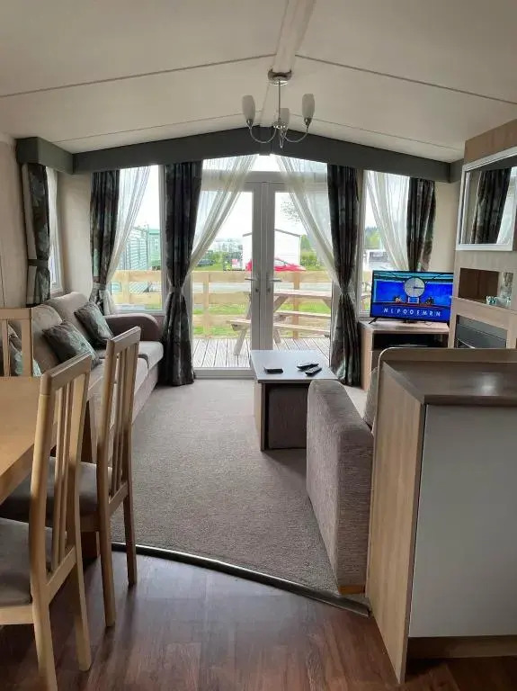 Swift bordeaux 24