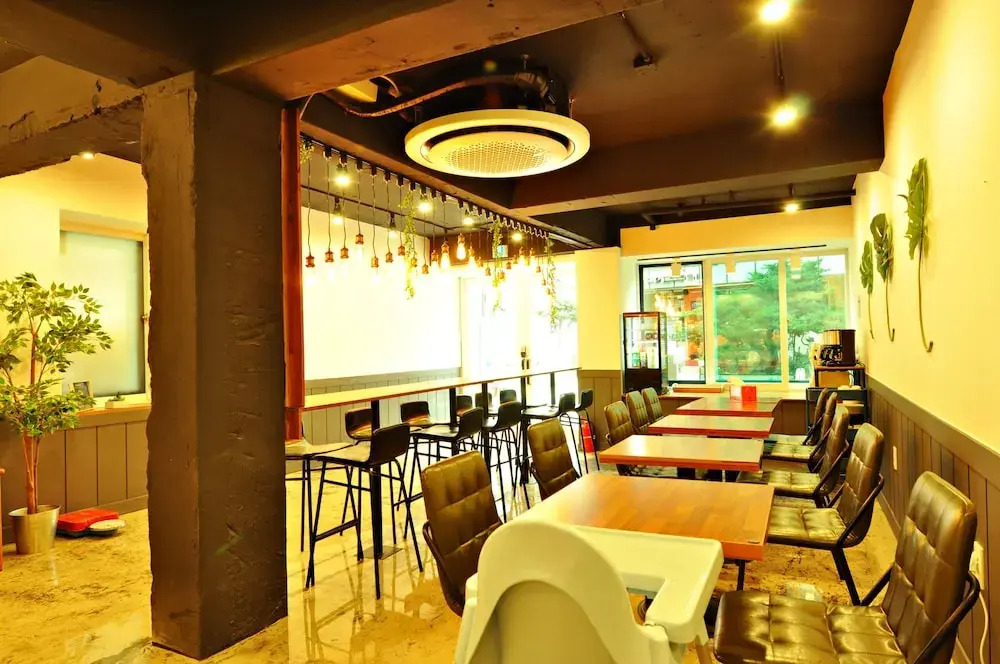 OYO Rooftop Hostel