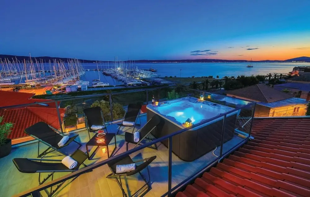 Nice Home in Kastel Gomilica with Hot Tub, WiFi & 3 Bedrooms