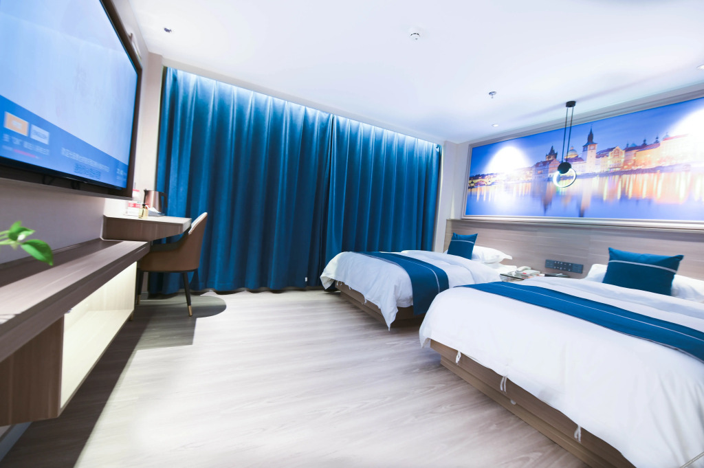 Vienna Classic Hotel (Chenzhou Xiangnan College)