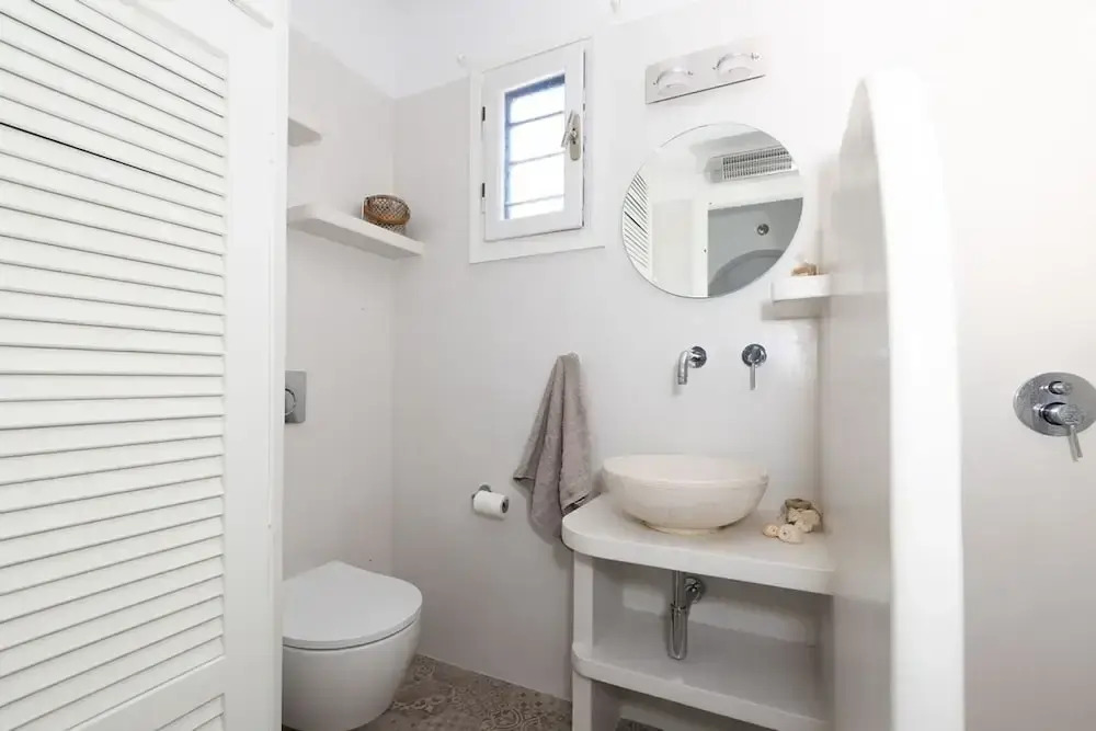 Angali HM Quiet 3 Bdrm Home on the Beach