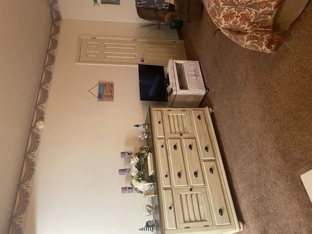 River Place #24 - 3 Br Condo