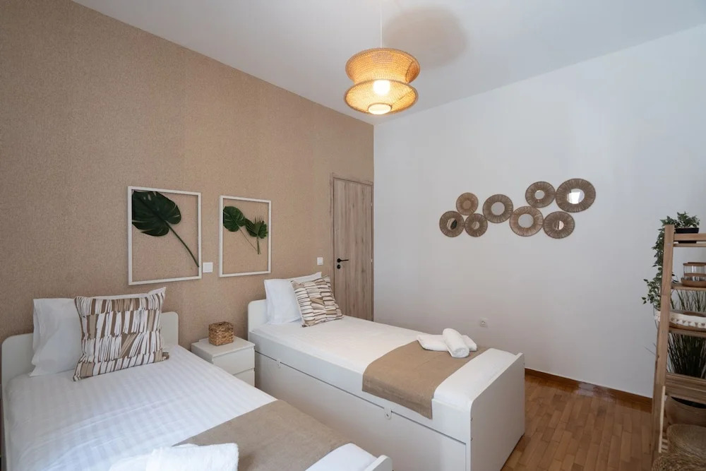 LIV - Seaside Getaway in Glyfada
