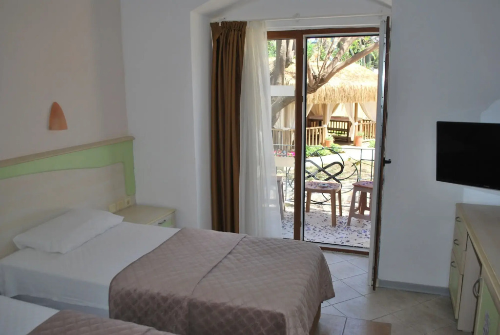 Serpina Hotel