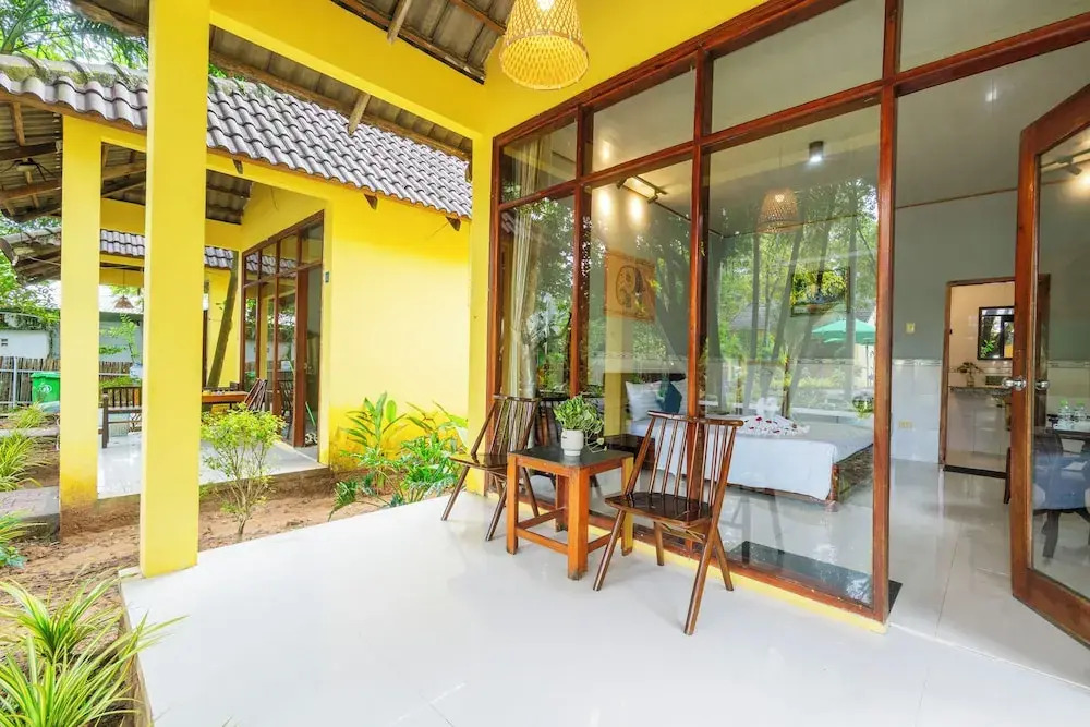 Green Bungalow Garden - Quiet Tropical Retreat, 5 Min To Beach